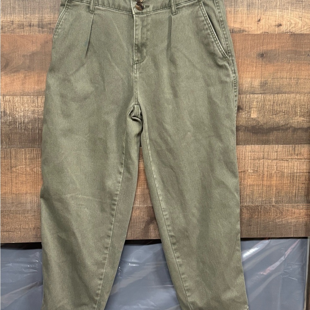 A New Day Women’s Size 2 Sage Green Chinos